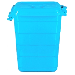 Бак пл. 35л. с крышкой квадрат. /Пятигорск/ Бак пл. 35л. с крышкой квадрат. /Пятигорск/